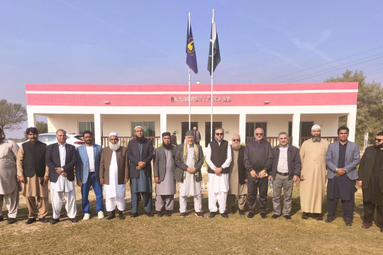 International speakers from the 11th International Seerat-ul-Nabi Conference visited IUB Biodiversity Park.