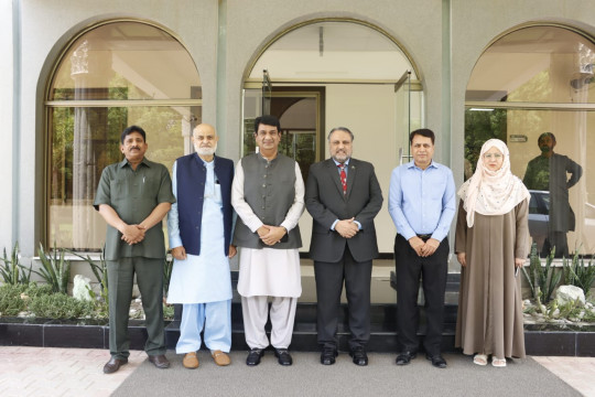 Former Mayor of Bahawalpur Aqeel Najam Hashmi Meets Vice Chancellor Engr. Prof. Dr. Athar Mahboob