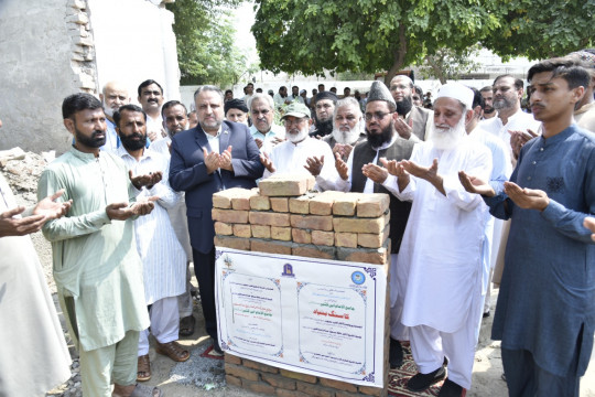 The foundation stone of Imam Ibn Kathir Mosque was laid in Abbasiya Campus of the Islamia University of Bahawalpur