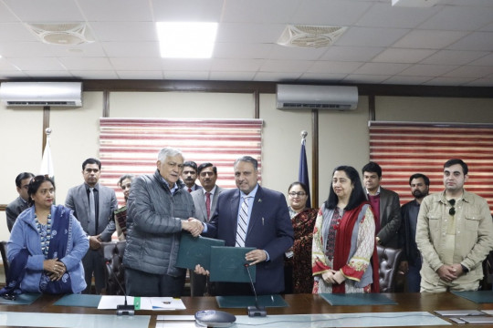 MOU was signed between the IUB and PIDE Islamabad for mutual cooperation and collaboration