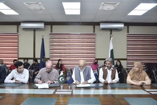 MoU Signing Ceremony between the Islamia University of Bahawalpur and Forman Christian College, University, Lahore