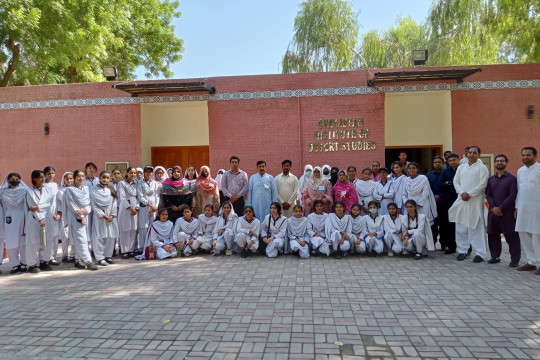 Students of Islamia University School System visited Cholistan Institute of Desert Studies, IUB