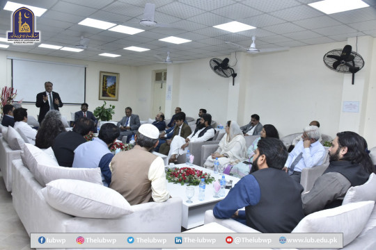 Worthy Vice Chancellor Engr. Prof. Dr. Athar Mahboob made a detailed visit to the IUB Bahawalnagar Campus