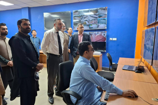 Vice Chancellor Prof. Dr. Muhammad Kamran visited CCTV Wing, Directorate of IT, Baghdad-ul-Jadeed Campus, IUB.