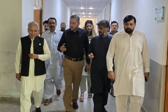 Vice Chancellor Visited Various Departments at BJ Campus