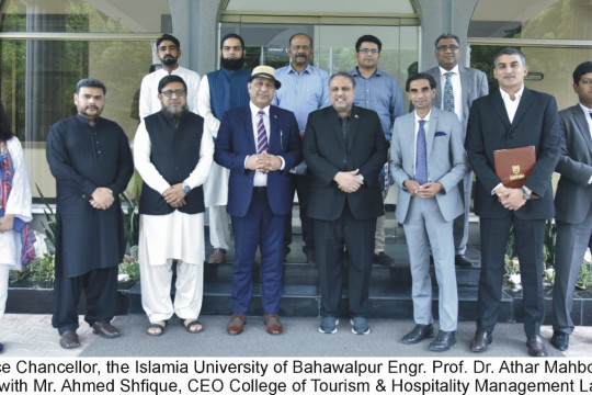 Mr. Ahmed Shfique CEO of College of Tourism & Hotel Management (COTHM) and his Team visited the IUB