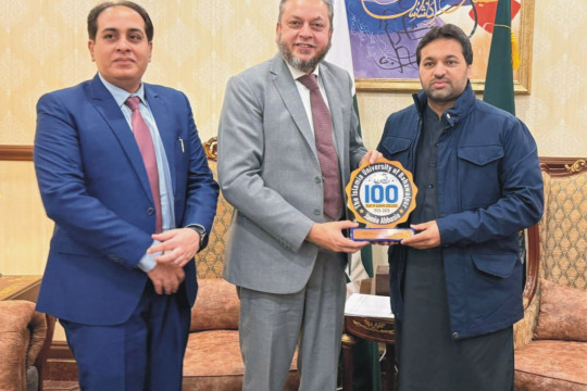 Vice Chancellor Prof. Dr. Muhammad Kamran, met with Deputy Speaker of Punjab Assembly, Malik Zaheer Iqbal Chanar.