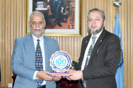 Vice Chancellor Prof. Dr. Muhammad Kamran met with VC MNSUAM and VC UAF at Multan