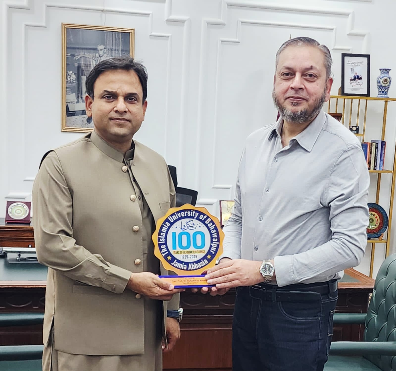 Vice Chancellor Prof. Dr. Muhammad Kamran paid a goodwill visit to Emerson University Multan.