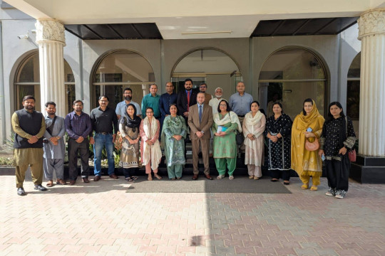 Delegation from UN Women Pakistan and Kaarvan Crafts Foundation Visits the IUB