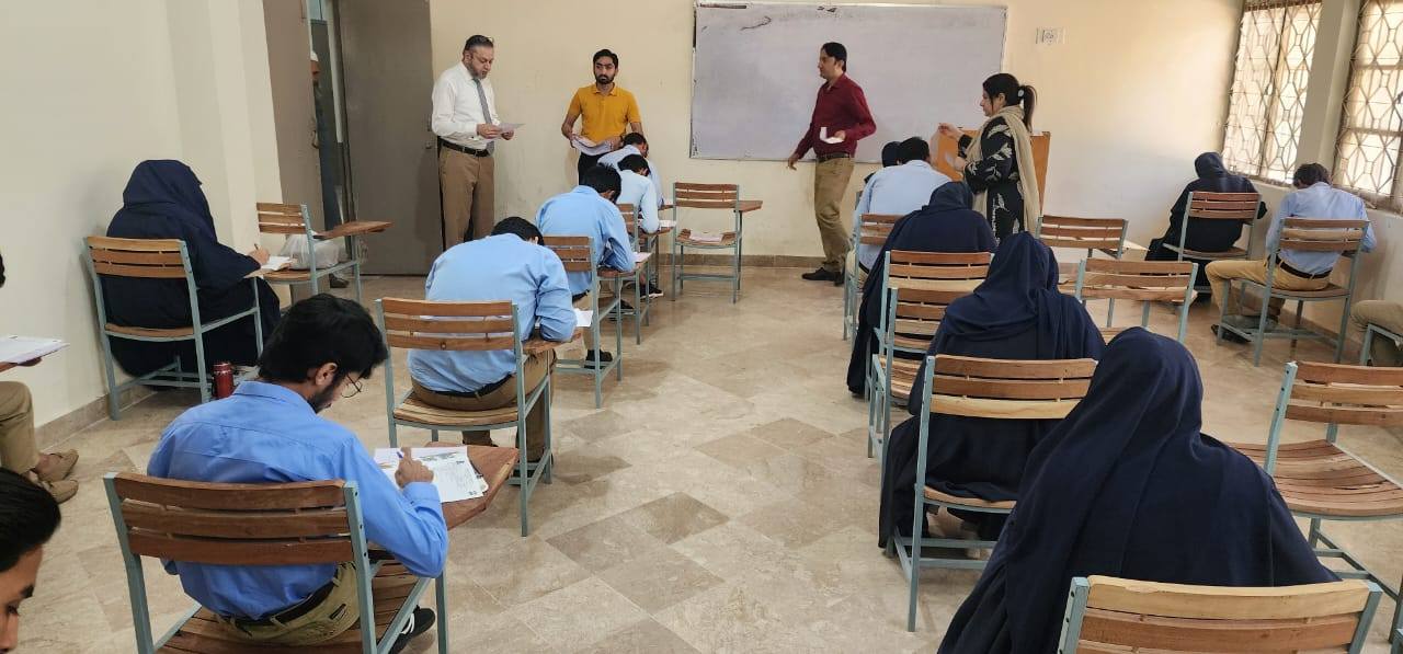 Vice Chancellor Prof. Dr. Muhammad Kamran visited different faculty departments to review the midterm exams.