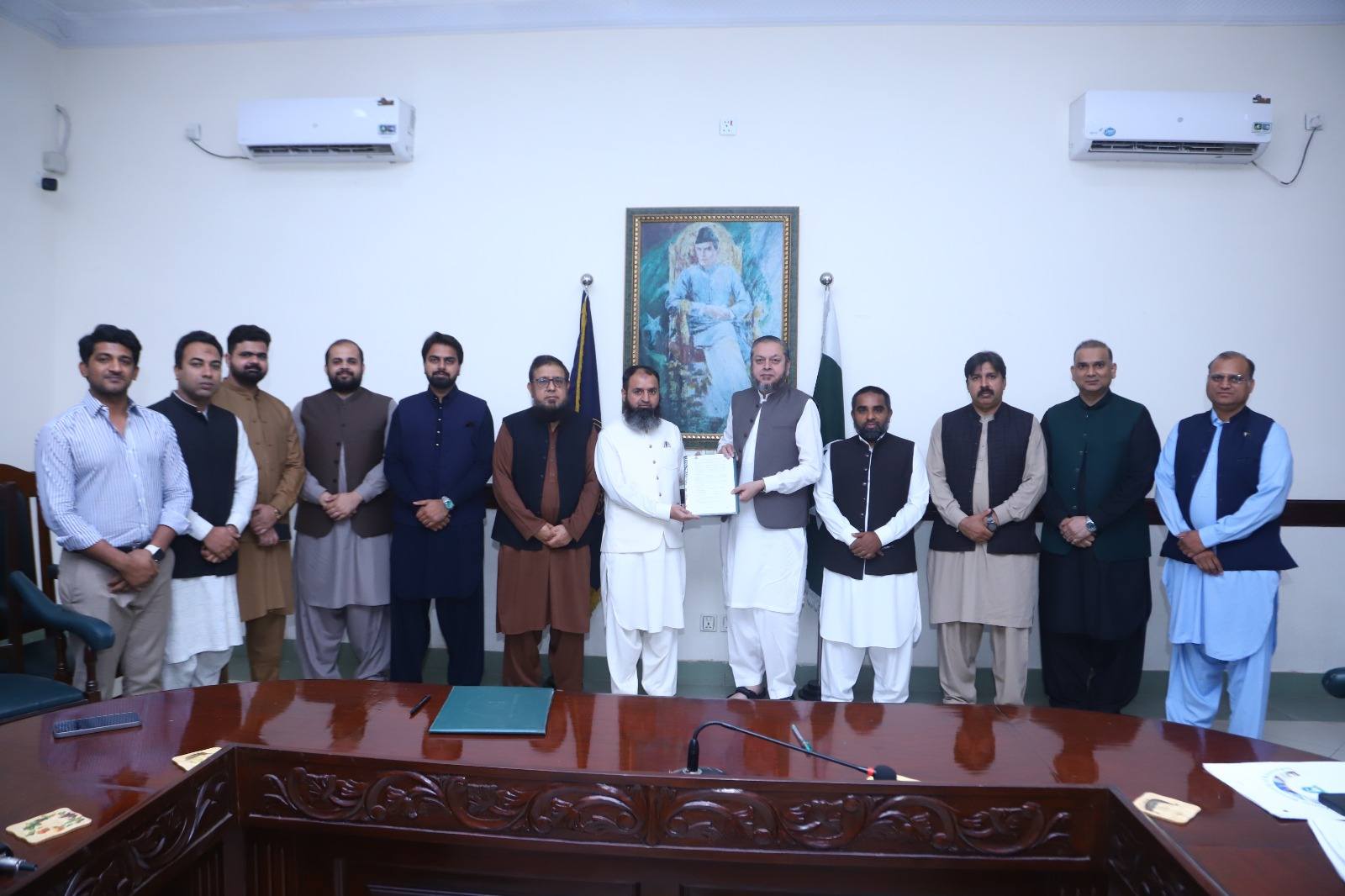 Memorandum of Understanding between IUB and Karachi-based Pixcile Agro Fertilizer and Seeds