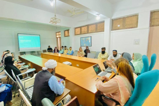 Dr. Tanzela Ambreen, a faculty member at University of Bedfordshire, UK visited the IUB