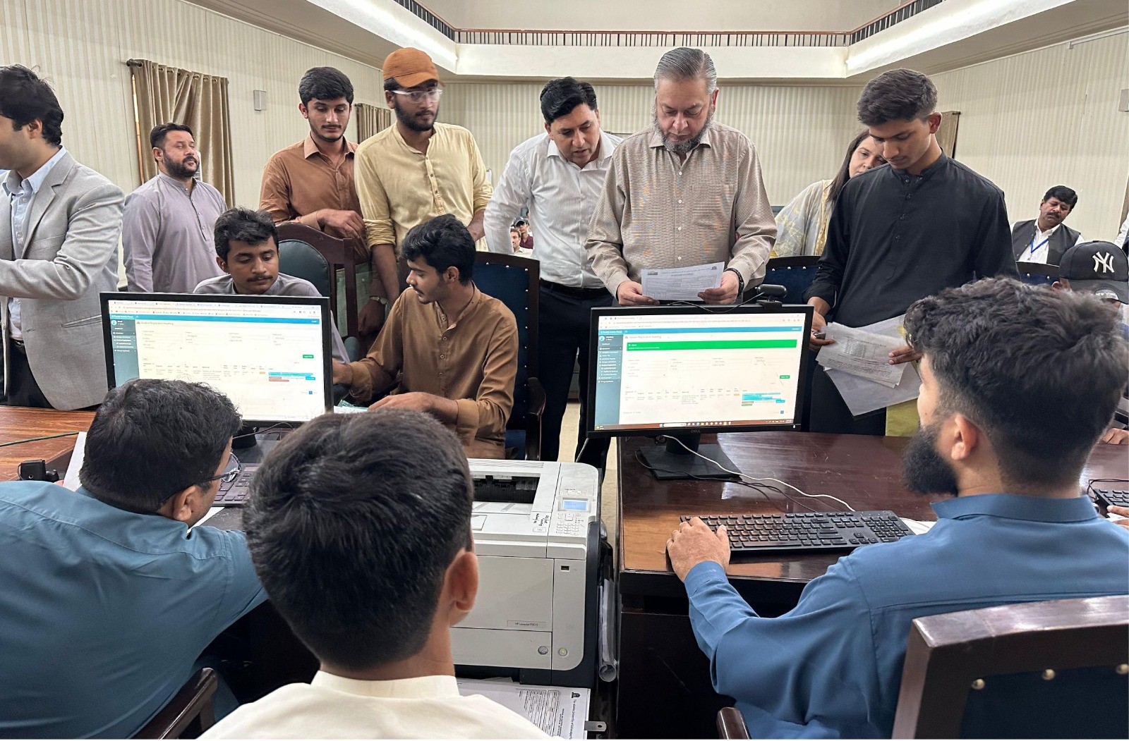 Vice Chancellor Prof. Dr. Muhammad Kamran visited the Admission Cell set up in Ghotvi Hall