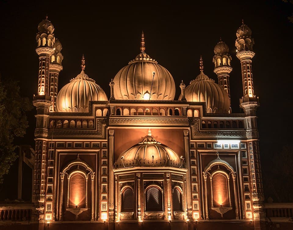 Darbar Mehal Mosque - Pic credit WikiPedia