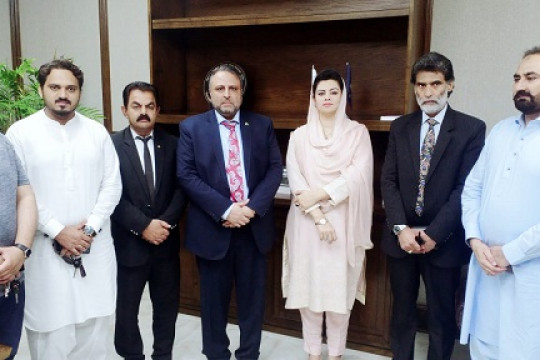 Federal Parliamentary Secretary Kanwal Shozeb visits Islamia University of Bahawalpur